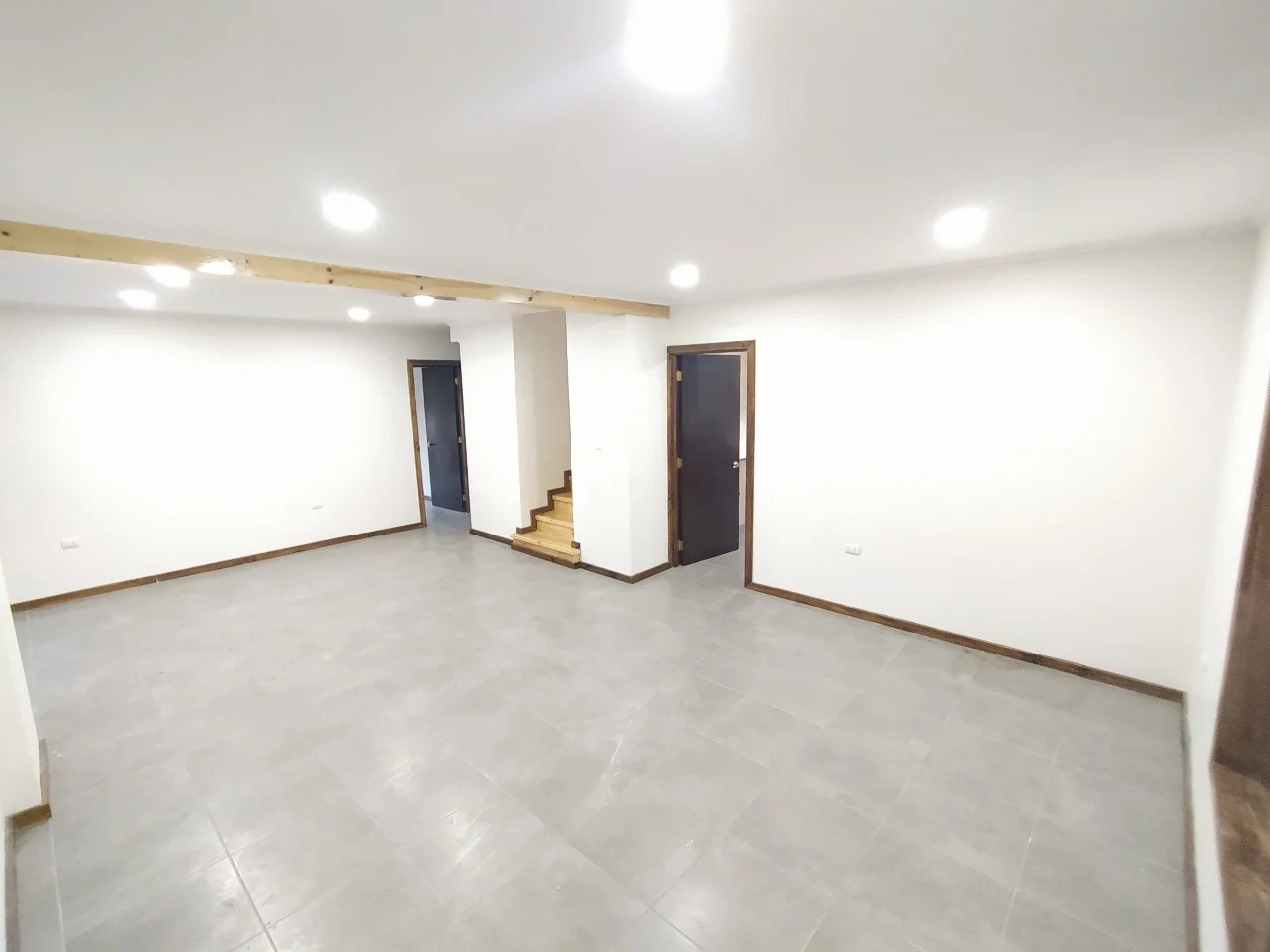 Propiedad Nueva Para Oficinas Con Amplios Espacios